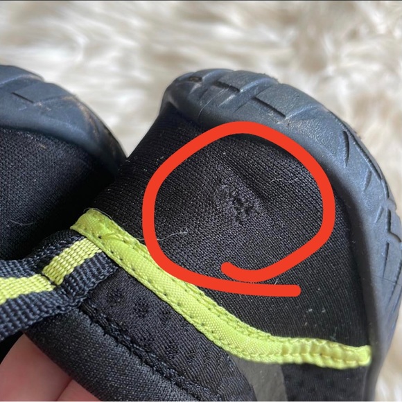 Slip grip black green slip on water lake waterfall pool shoes wide toes 11-12 - Picture 17 of 17